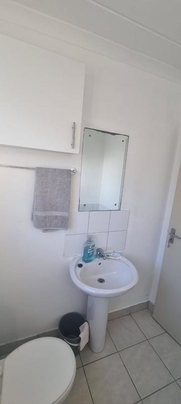 2 Bedroom Property for Sale in Maitland Western Cape